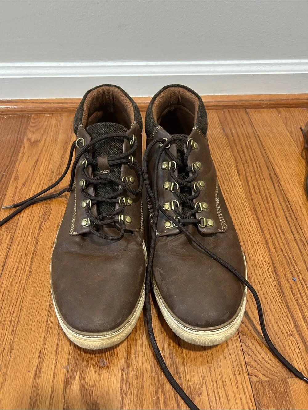 Red Ale by Alesbury - Henasen Chukka - Brown Boot Size 12